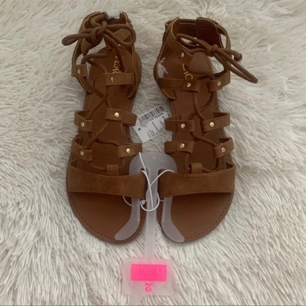 (NWT) The Children's Place Gladiator Sandals, Size: 2 (Youth)